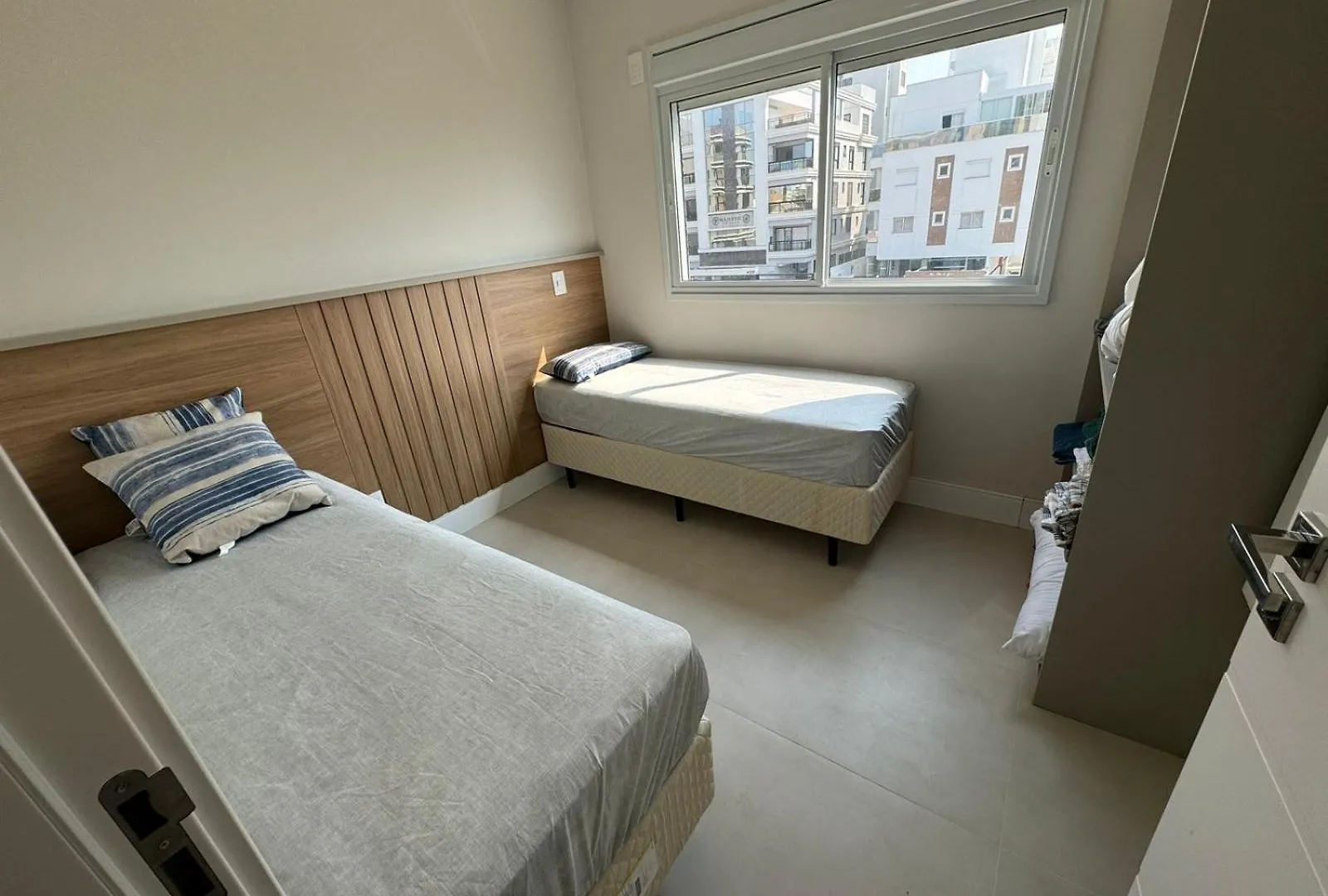 Cod 31 - Apartamento Frente Mar Na Praia Das Caravelas Governador Celso Ramos Brazílie