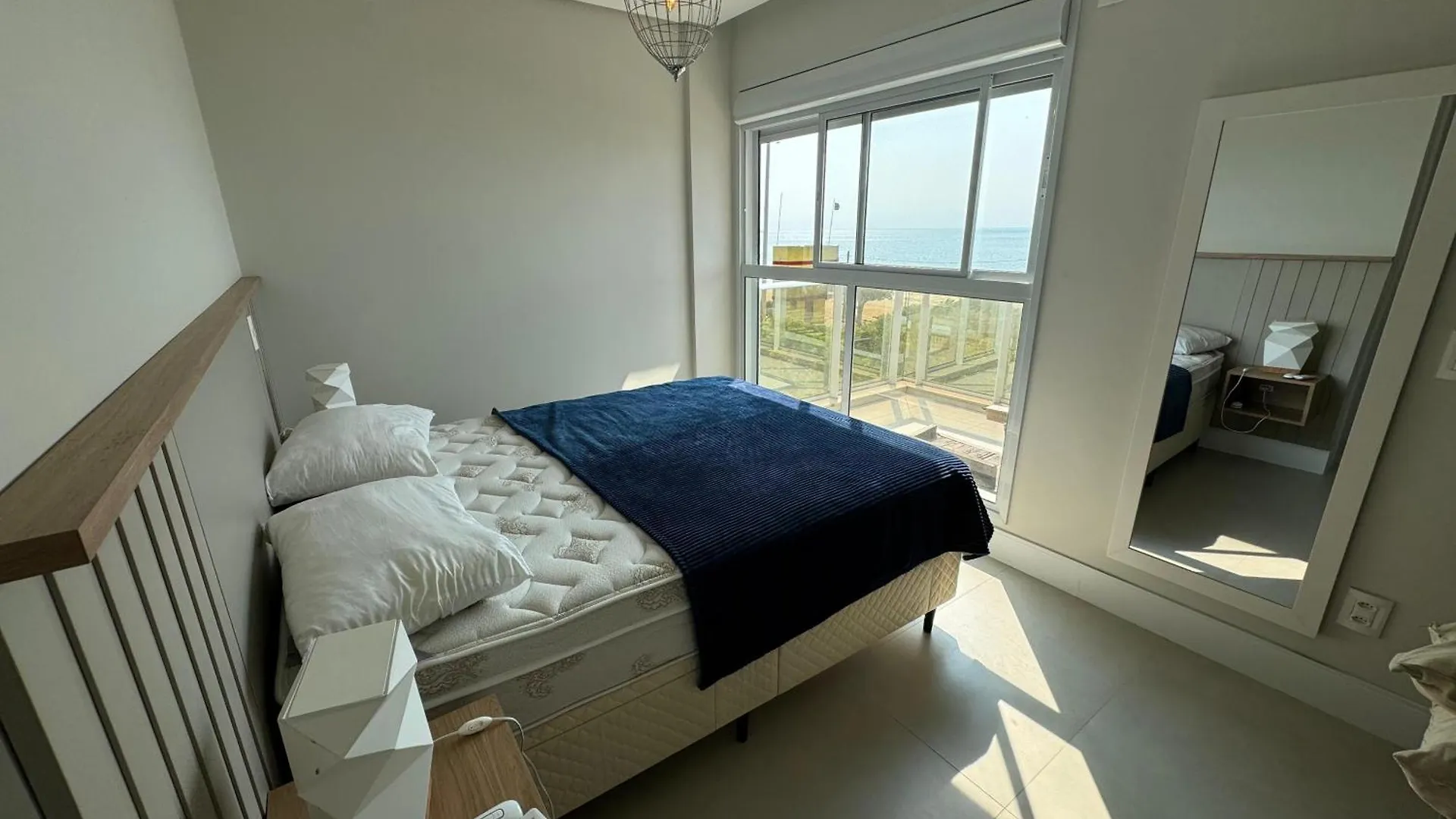 Cod 31 - Apartamento Frente Mar Na Praia Das Caravelas 고베르나도르 셀소 하모스 0*,  브라질